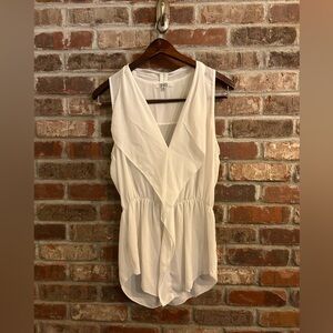 Bb Dakota women’s top size m